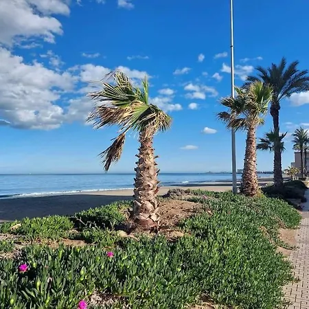 Apartment M&g Cozy -beachfront,wifi,aircon,fullyequipped La Manga del Mar Menor