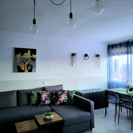 M&g Cozy -beachfront,wifi,aircon,fullyequipped * La Manga del Mar Menor