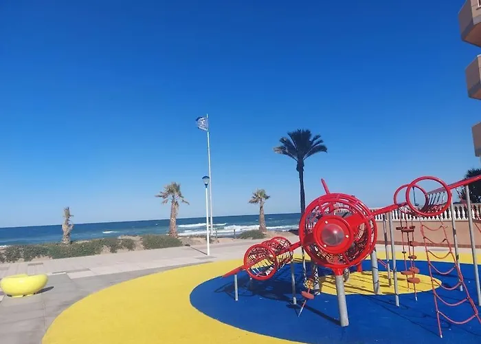 M&g Cozy -beachfront,wifi,aircon,fullyequipped דירה לה מנגה דל מר מנור