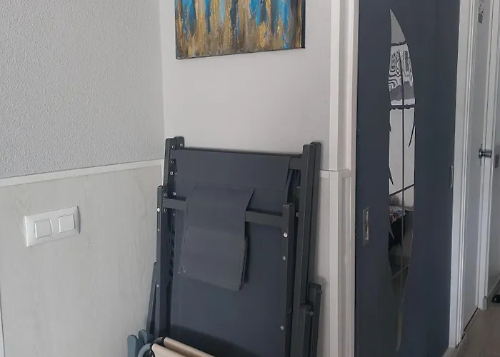 דירה M&g Cozy -beachfront,wifi,aircon,fullyequipped לה מנגה דל מר מנור