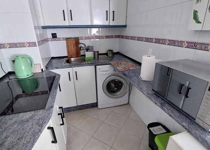 M&g Cozy -beachfront,wifi,aircon,fullyequipped * לה מנגה דל מר מנור