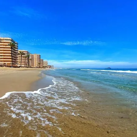 M&g Cozy -beachfront,wifi,aircon,fullyequipped Apartmán