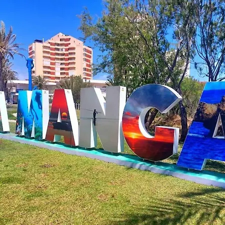 Apartmán M&g Cozy -beachfront,wifi,aircon,fullyequipped *