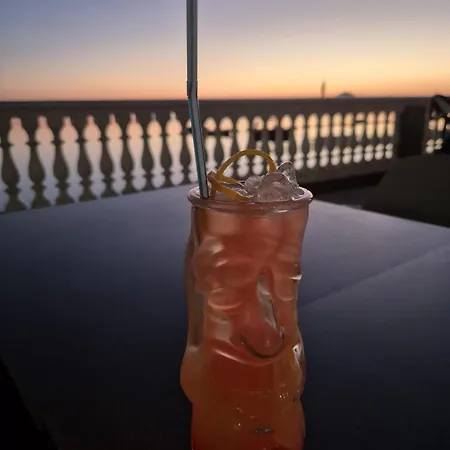 M&g Cozy -beachfront,wifi,aircon,fullyequipped Apartmán *