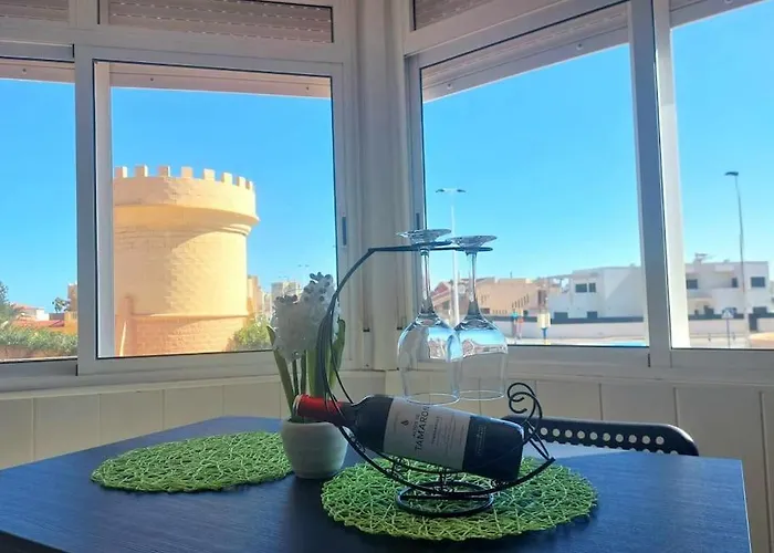 M&g Cozy -beachfront,wifi,aircon,fullyequipped *