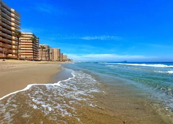 M&g Cozy -beachfront,wifi,aircon,fullyequipped Lejlighed