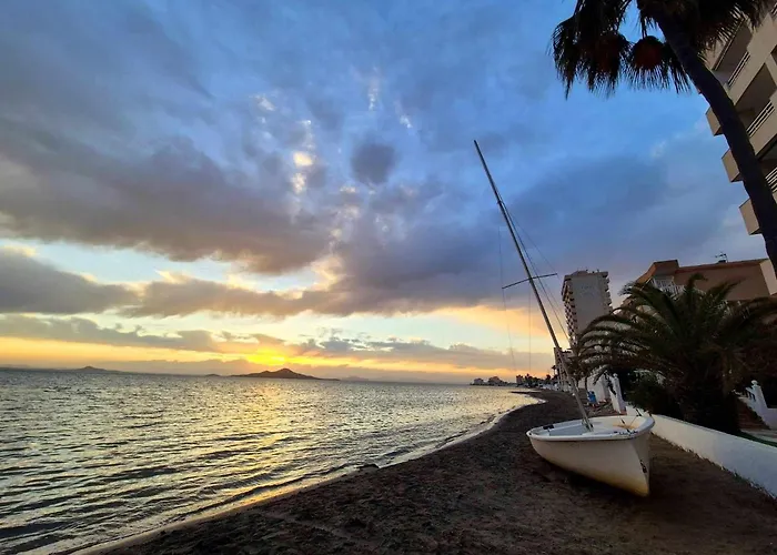 M&g Cozy -beachfront,wifi,aircon,fullyequipped La Manga